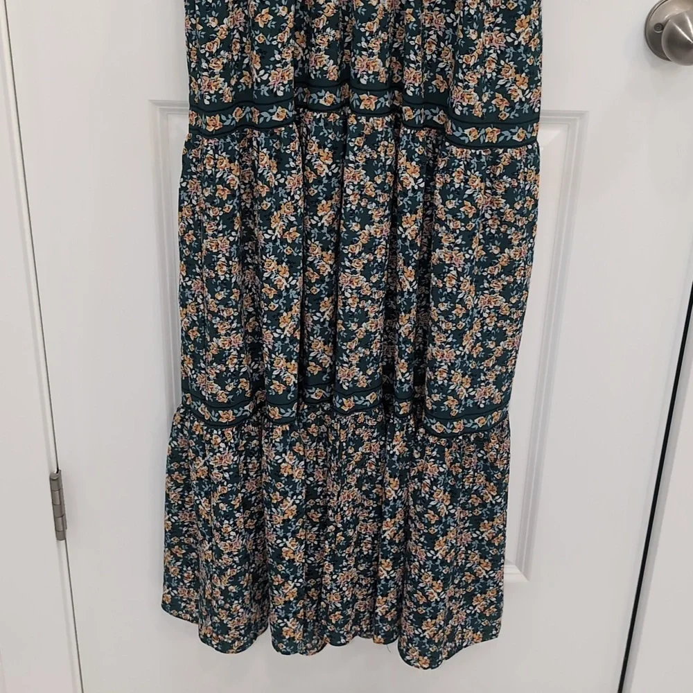 Floral Dress - Picture 5 of 9